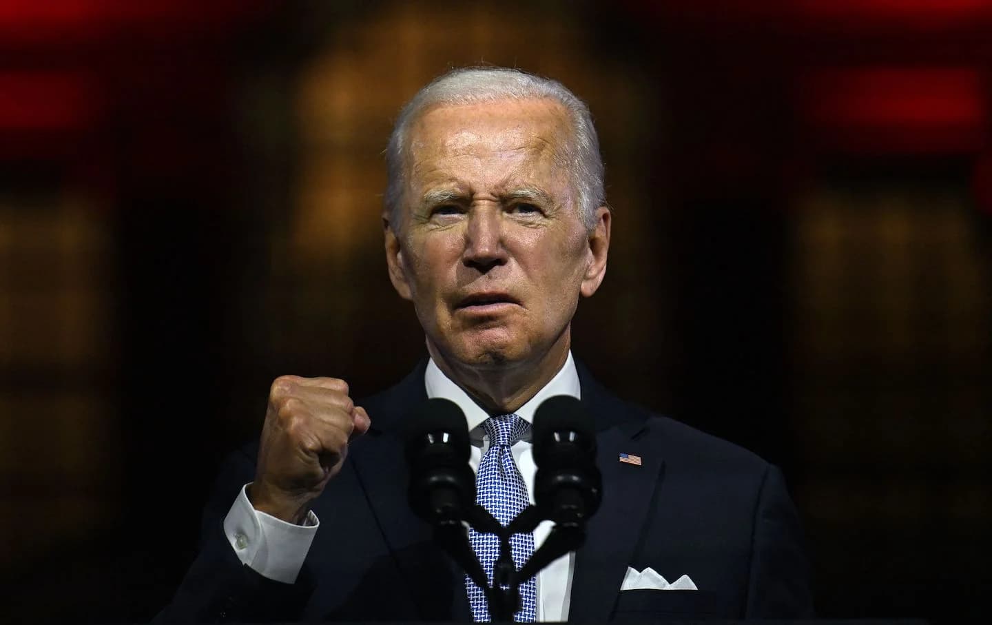 Biden anuncia ayuda militar a Ucrania