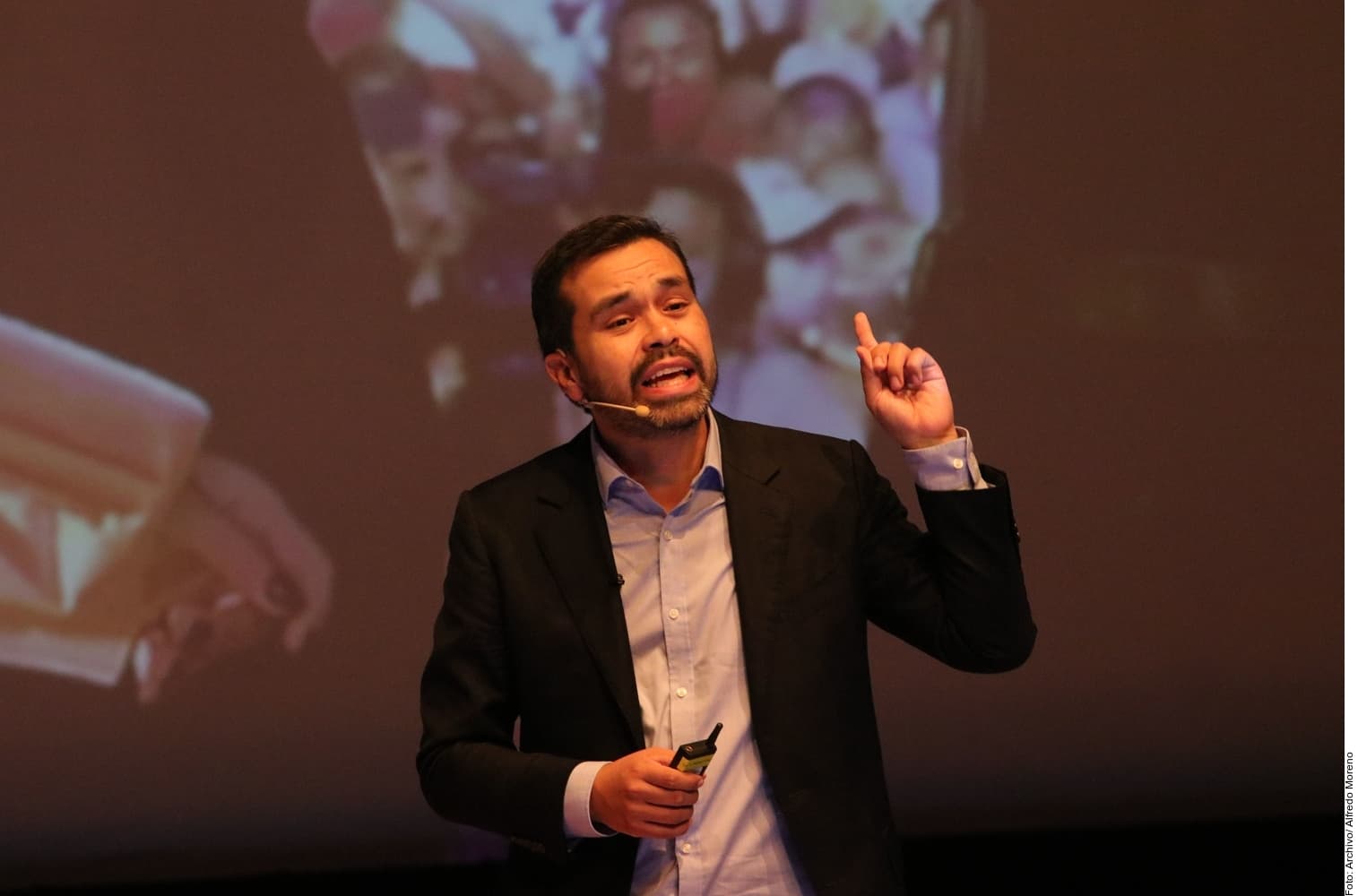 Destapa Samuel a Máynez como candidato presidencial de MC