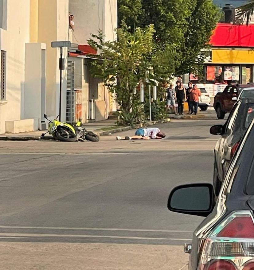 Lo ejecutan y testigo ¡Le roba moto!