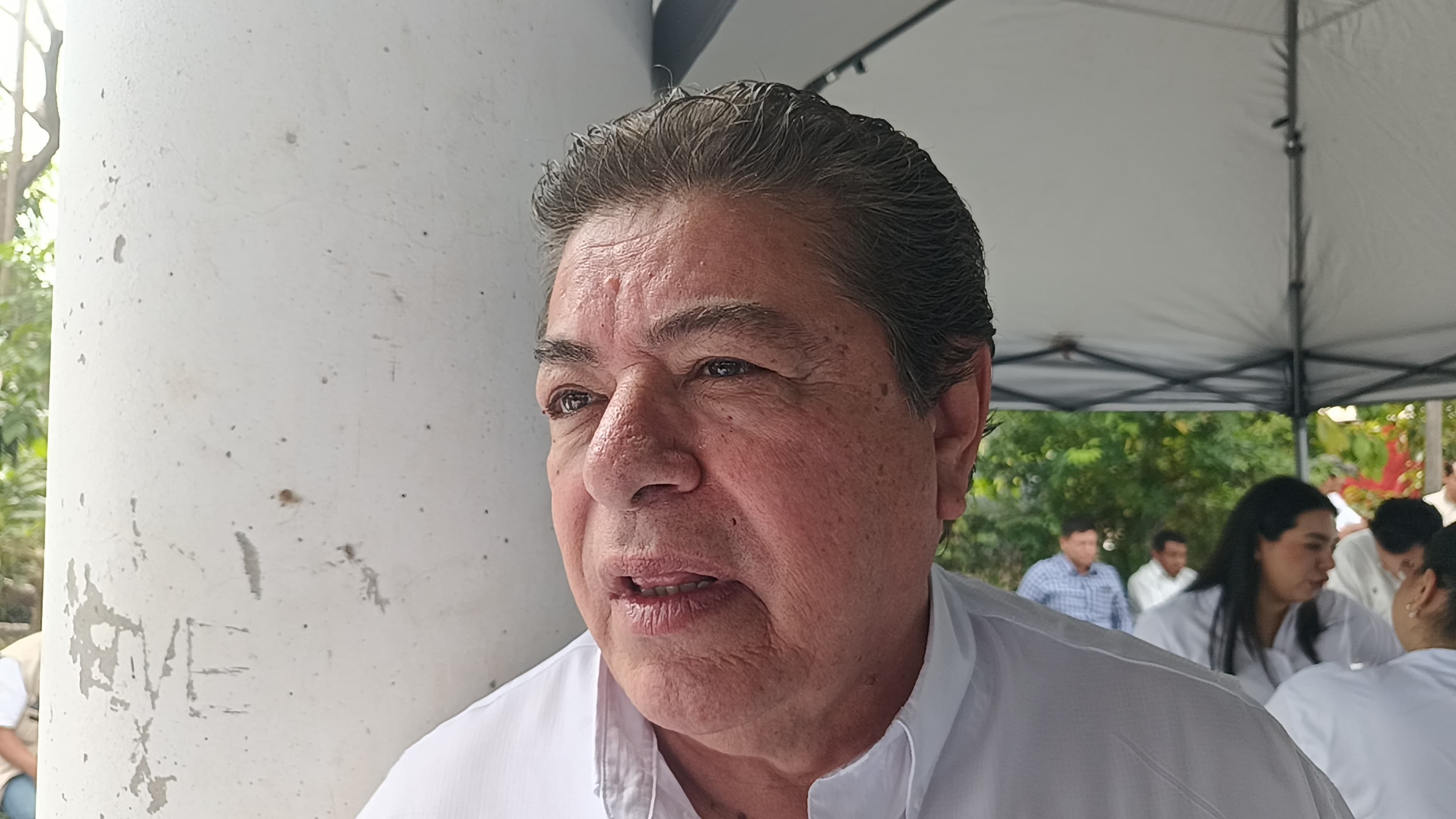 En puerta, reconstrucción de carretera Bellote - Santa Cruz