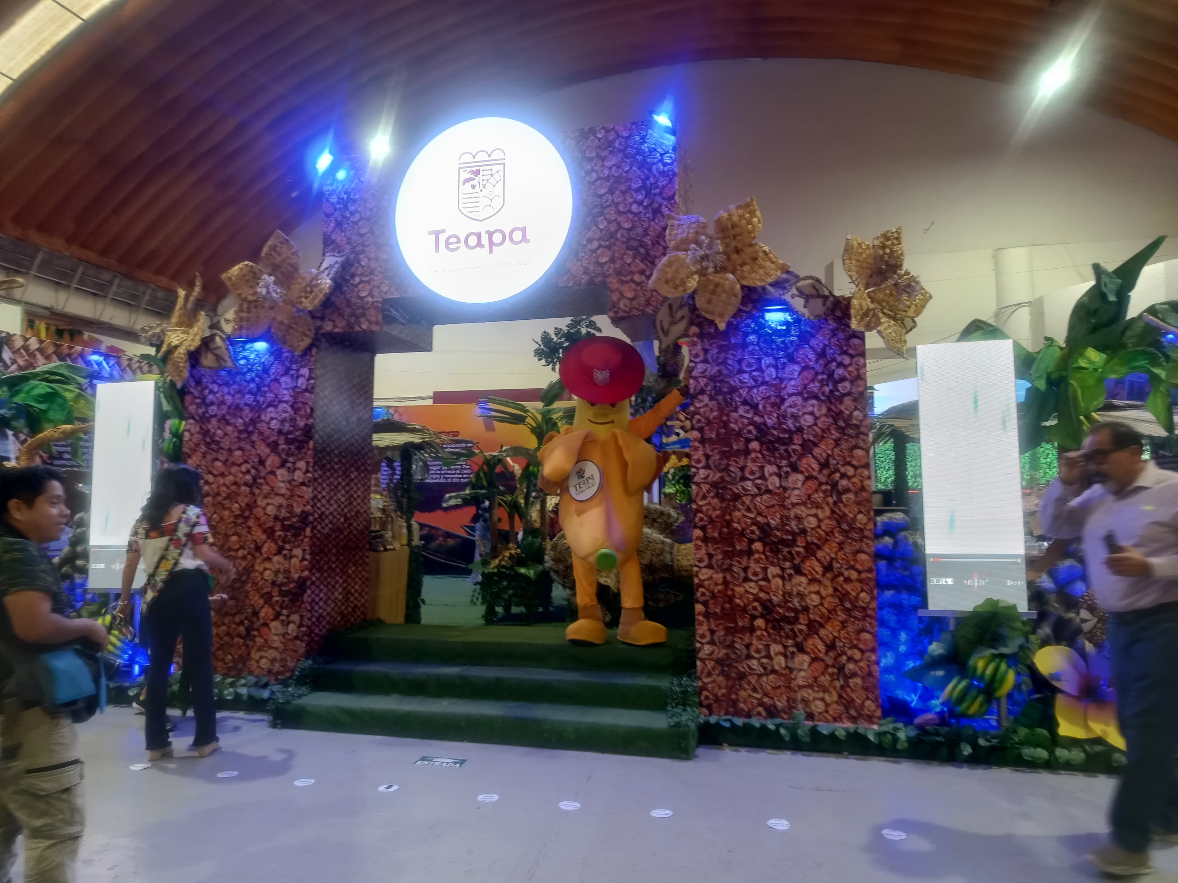 Teapa y Tenosique llenan de sabor y tradición la Feria Tabasco