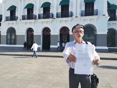 ImagenSe amparan contra negligencia del ISSET a dotar medicamentos