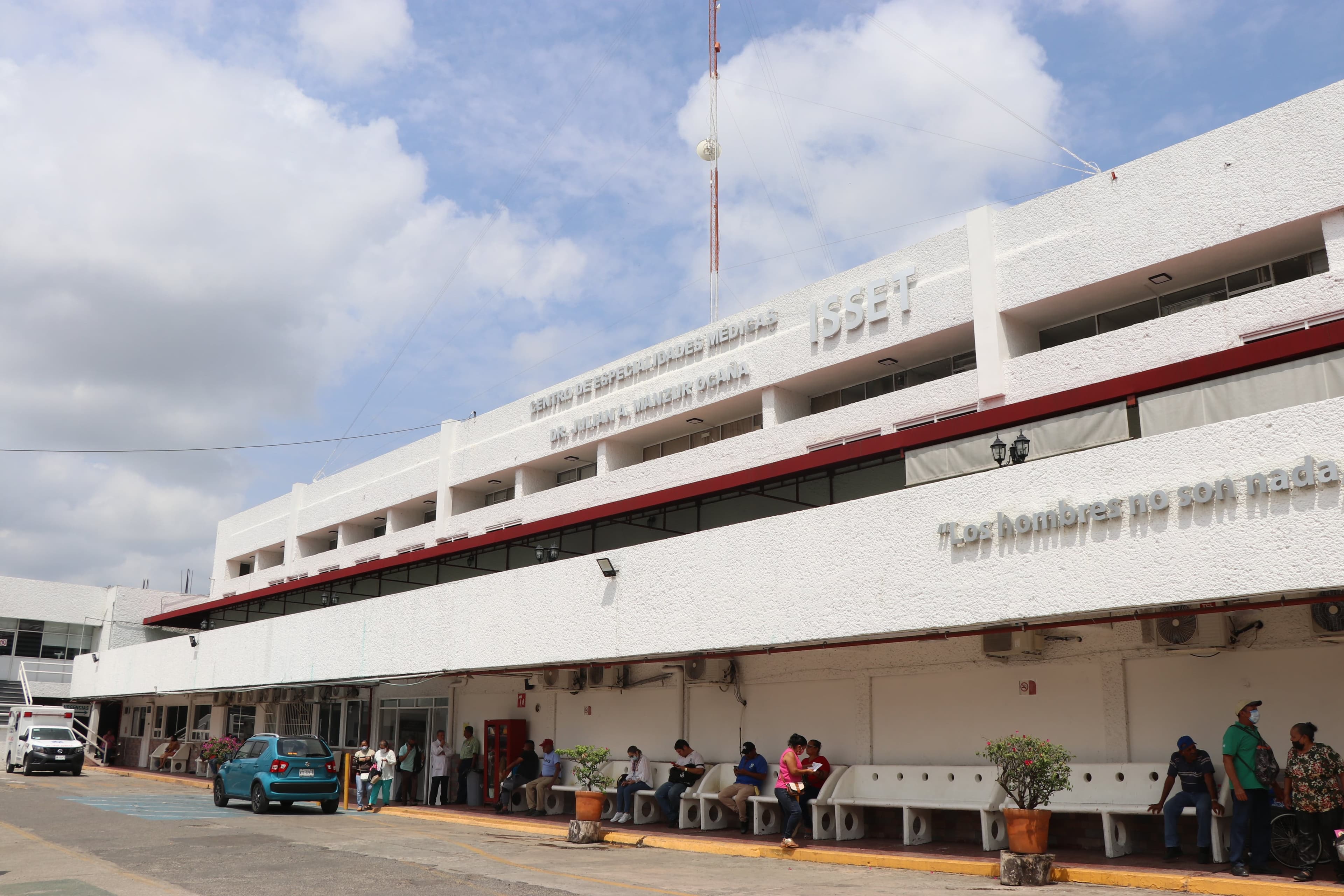 Por mal servicio, cesan a seis trabajadores del ISSET