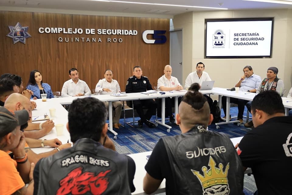 Avanzan mesas de trabajo con motociclistas