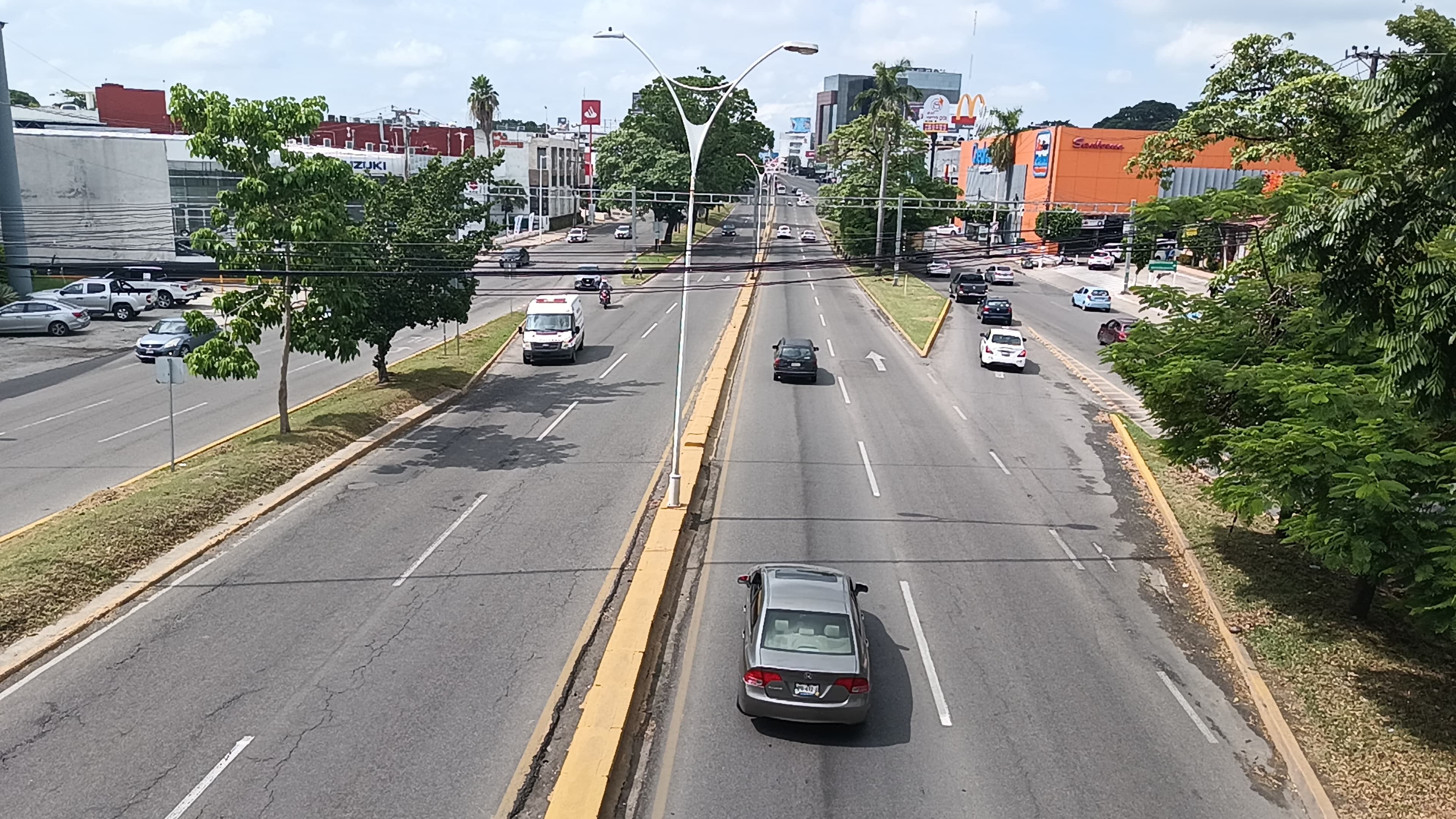 Luce solitaria ciudad de Villahermosa por día feriado 