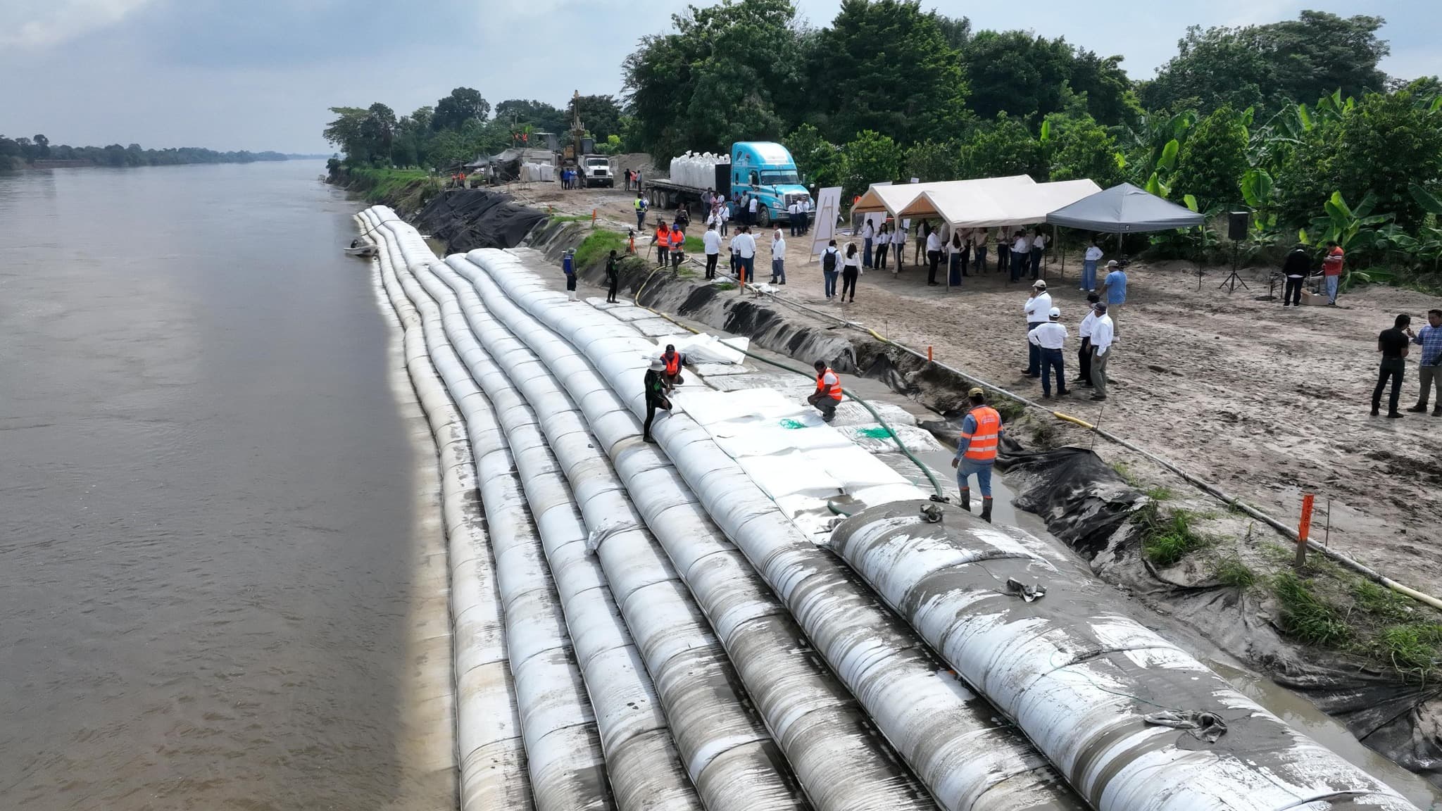 Evalúan bordos de Villahermosa contra inundaciones 
