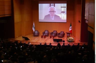 ImagenManda un 'caudillo oculto' en Palacio, afirma Zedillo 