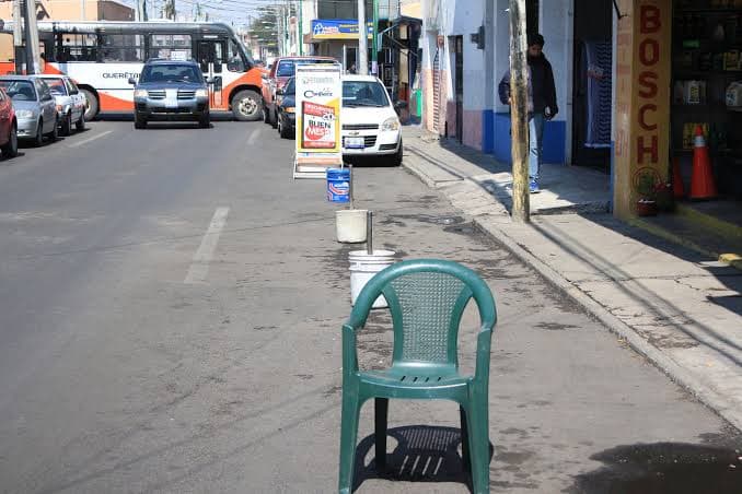 Sanción a quien aparte lugar en vía pública, propone MC