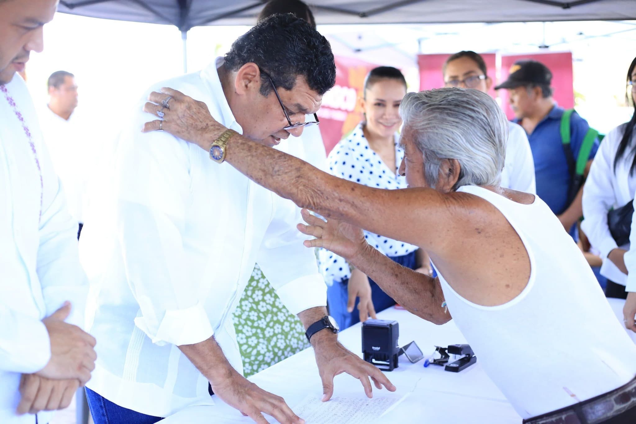 Tabasqueños ponen en duda que May sea Top 10 entre gobernadores del país