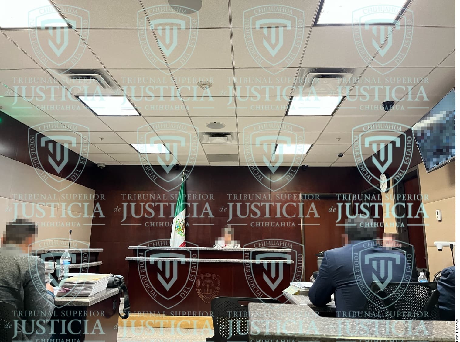 Desalojan a ex gobernador Duarte de audiencia por discutir con jueza 