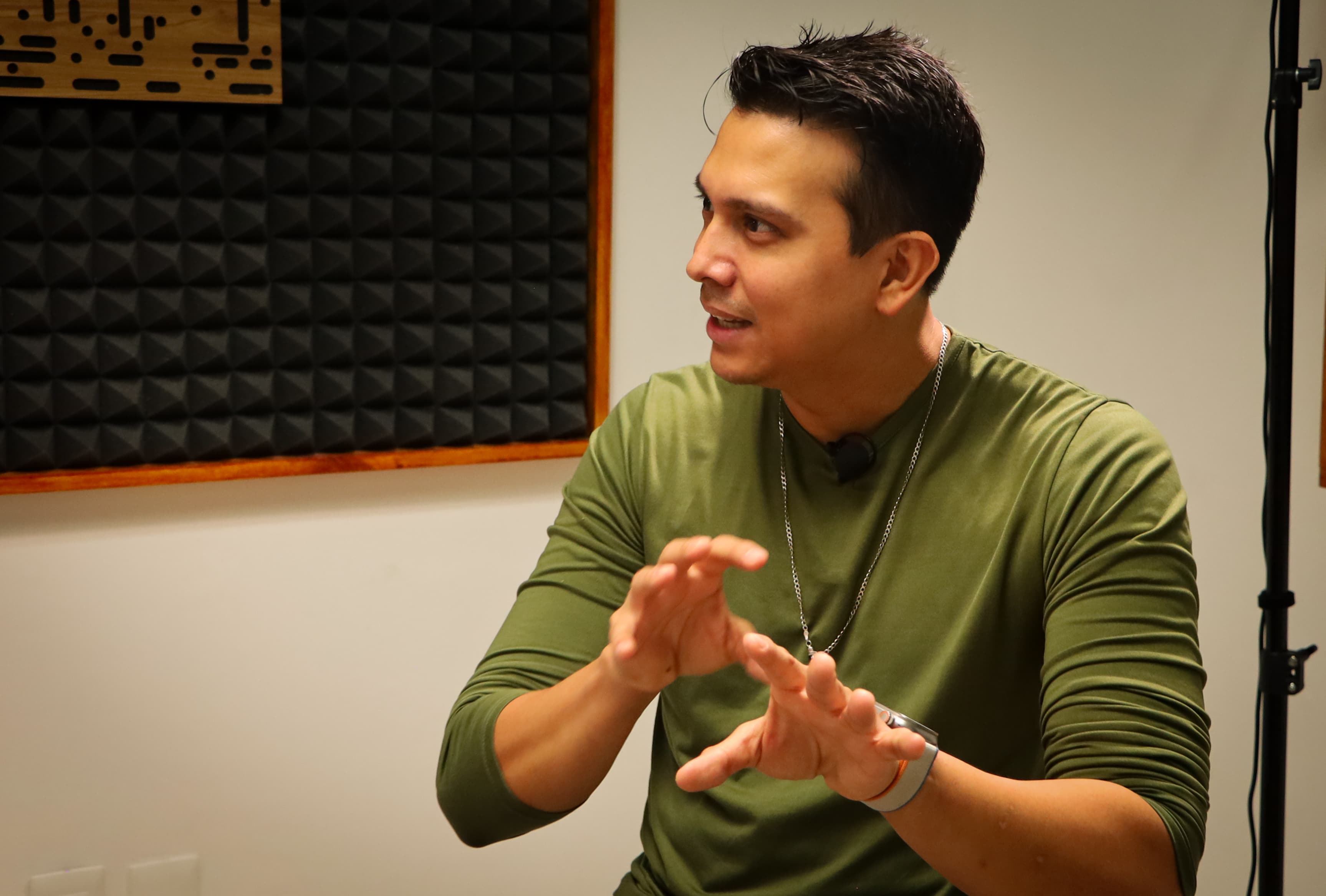 Presenta guionista tabasqueño "relatos breves"