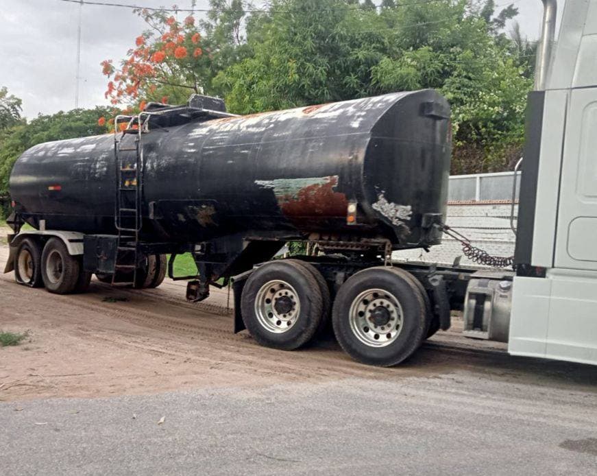 Aseguran más de 100 mil litros de huachicol en Tabasco