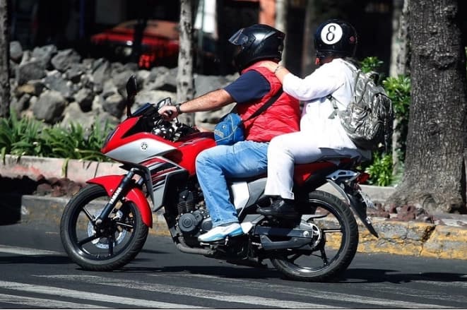 Asesinan a pareja de motociclistas en Veracruz 