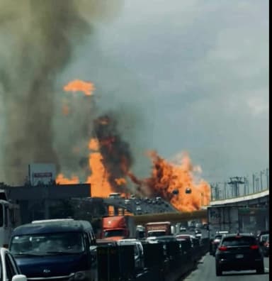 ImagenExplosión de pipa en Iztapalapa sacude CdMx. 4 muertes y 90 heridos