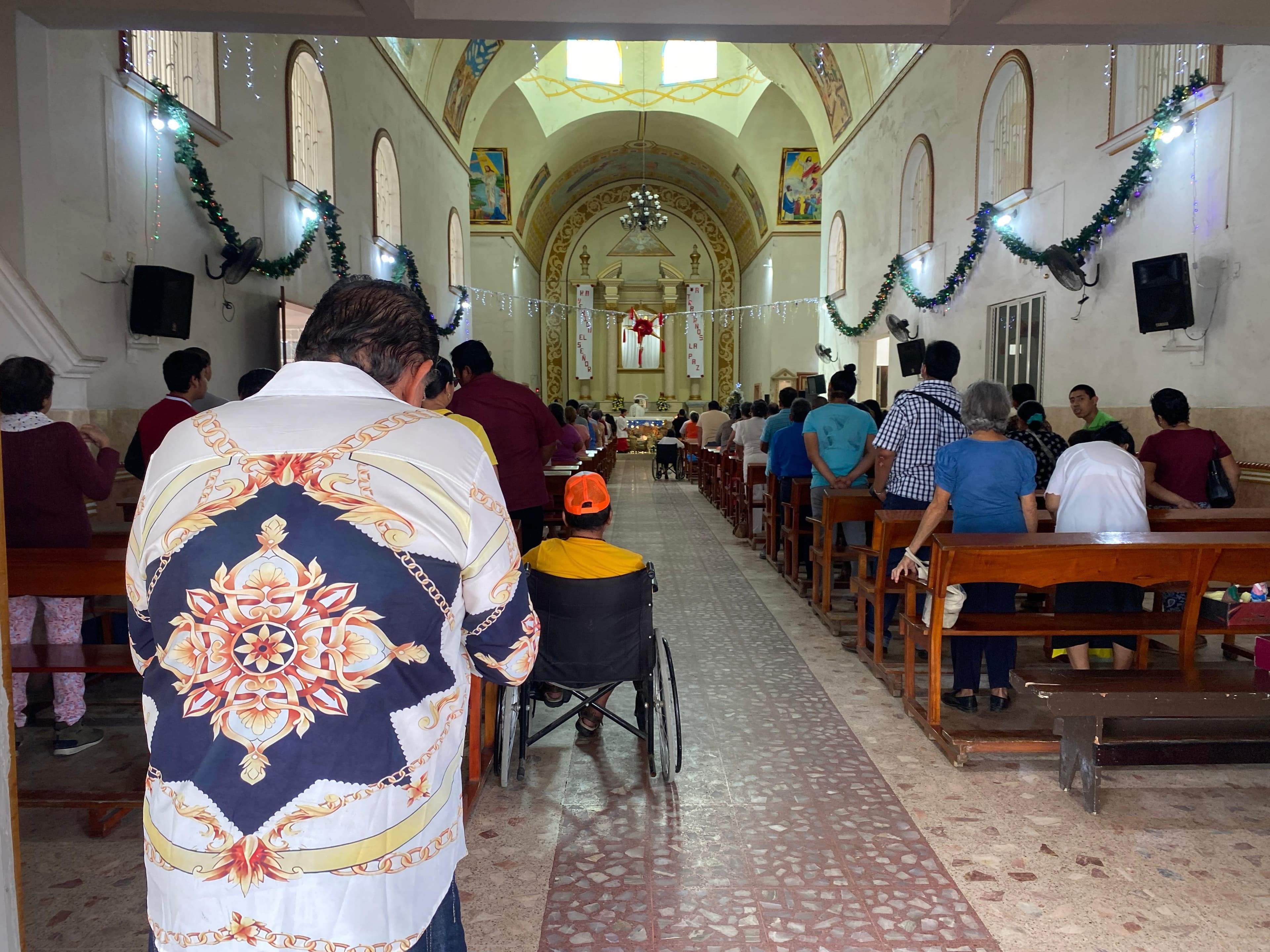 Católicos tabasqueños dan la bienvenida al Año Nuevo con fe y agradecimiento