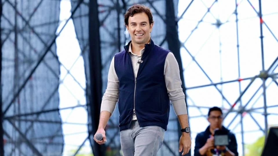 “Checo” Pérez en pláticas con Cadillac para volver a la F1 en 2026