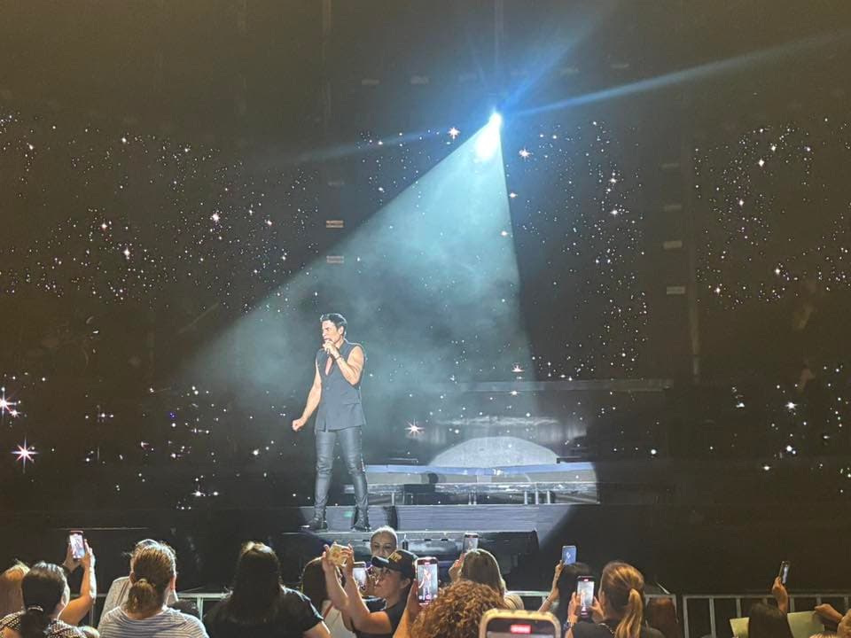 Cautiva Chayanne "a sus hijos" tabasqueños