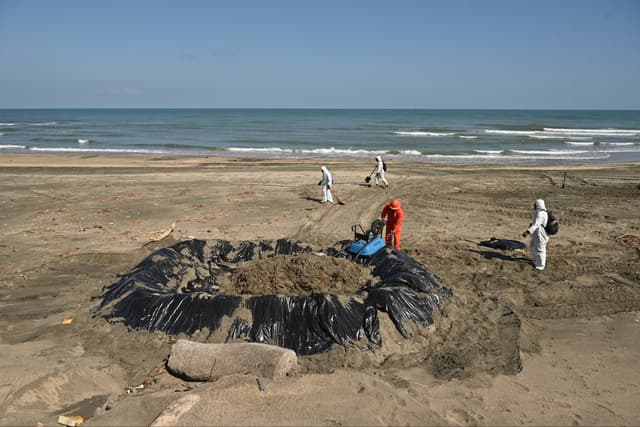 Barco privado responsable de derrame de petróleo en Golfo de México