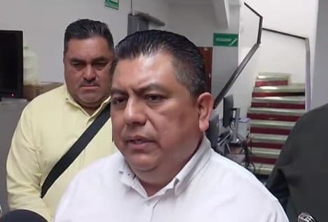 Denuncia PRD a subsecretario por ejercer más como dirigente morenista 