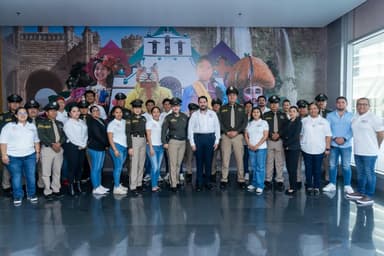 ImagenCapacitan a la policía turística en Chiapas