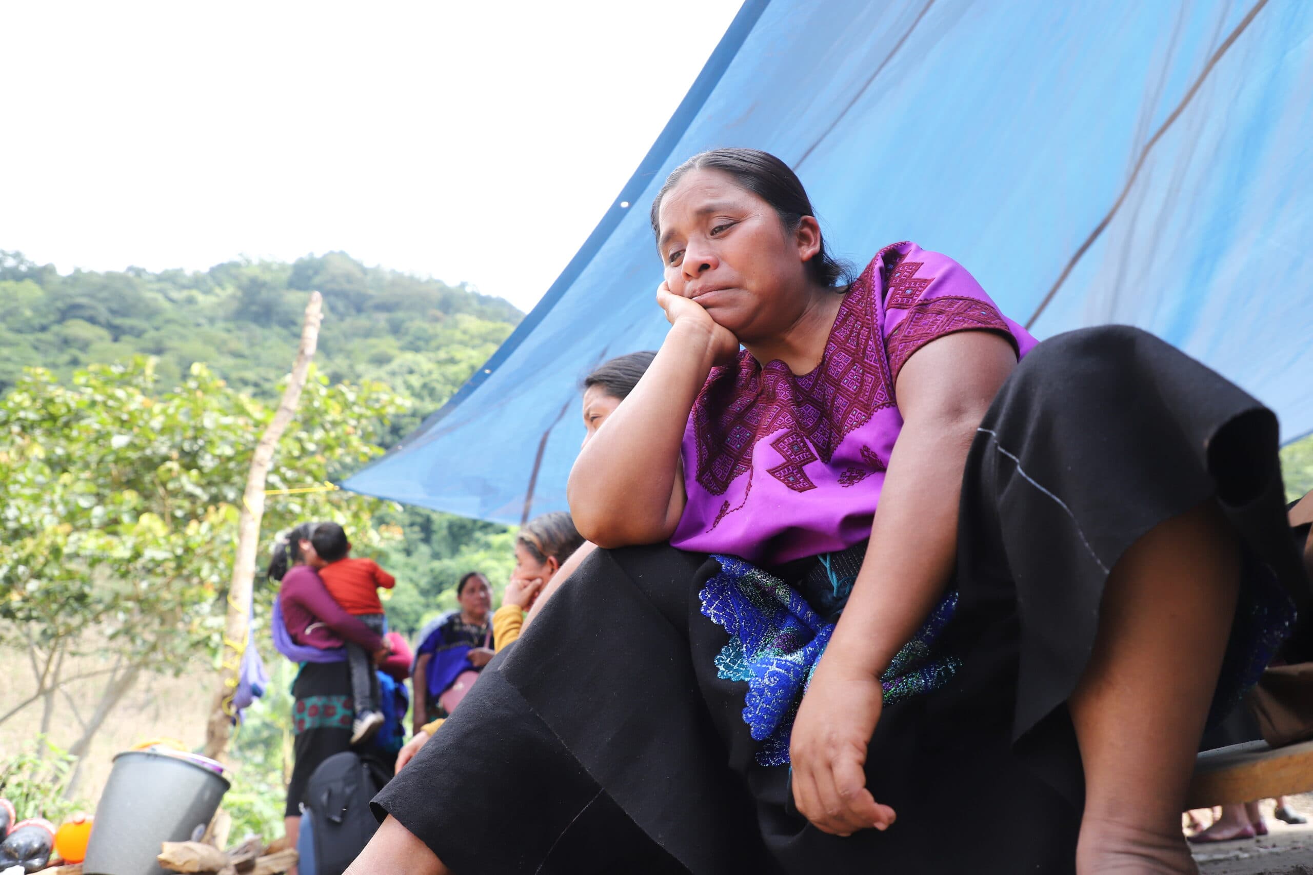 Desplazados por violencia exigen servicios básicos