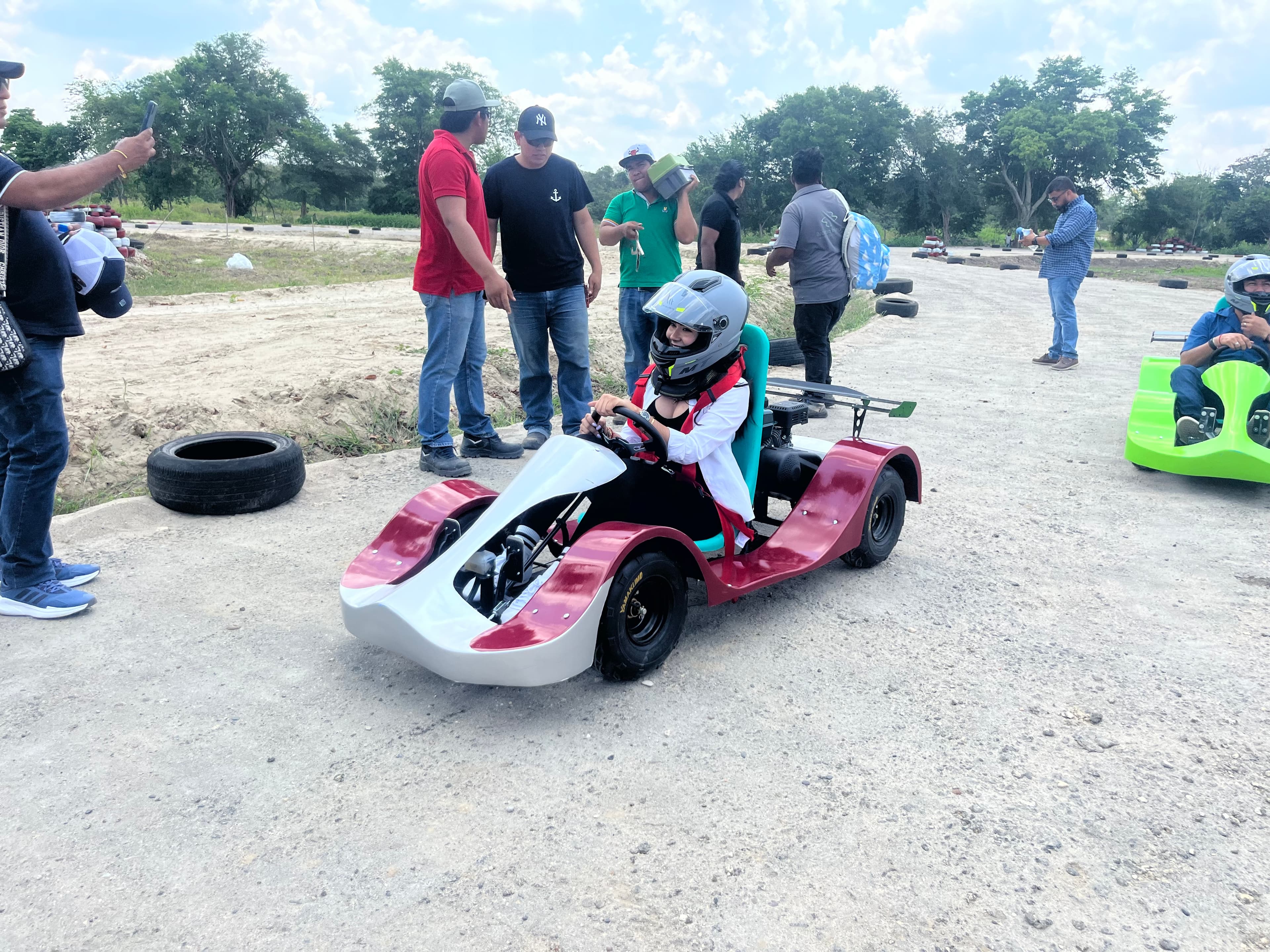 Inauguran autódromo de Go karts en Nacajuca