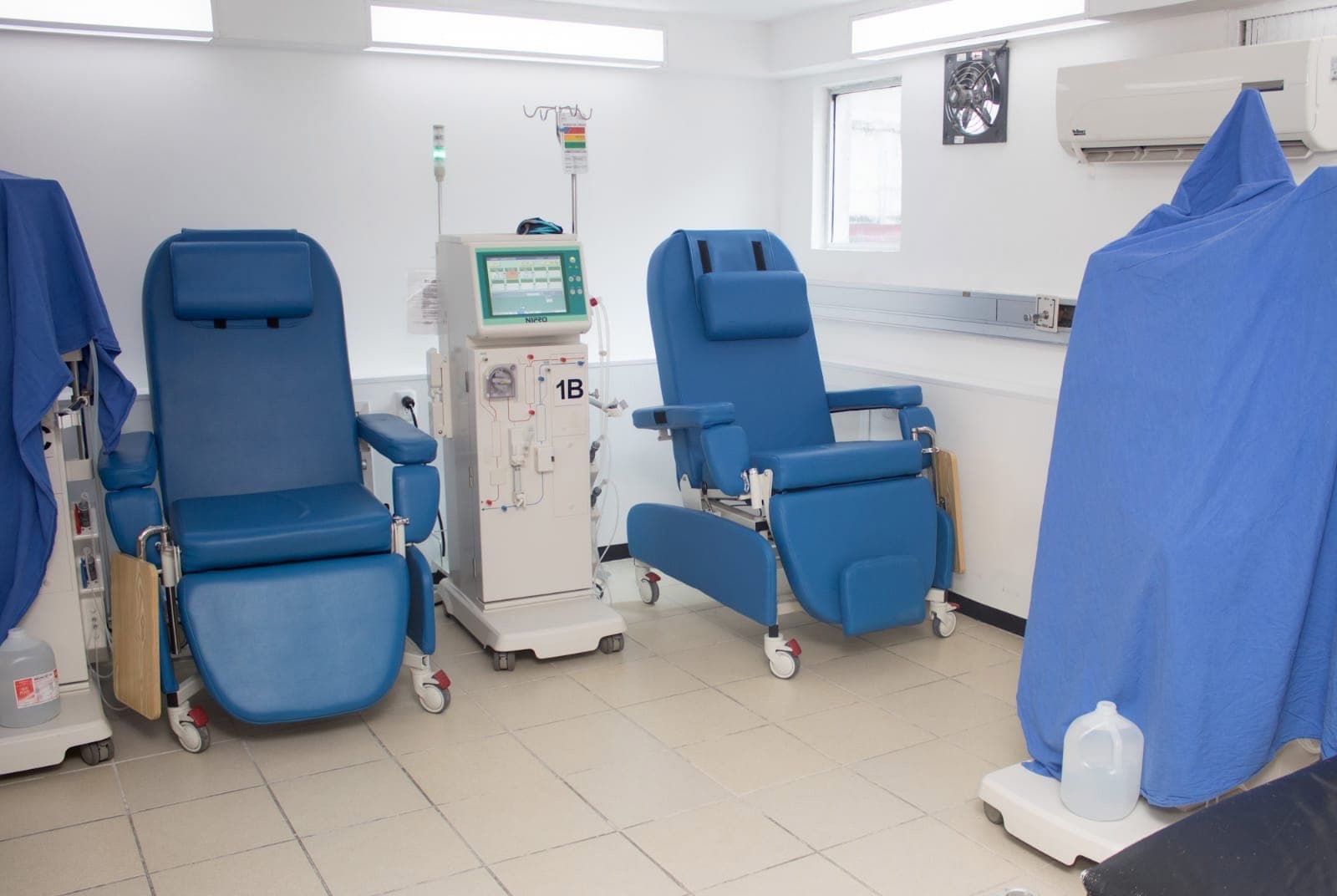 Se da ISSET plazo de 15 días para reactivar servicio de hemodiálisis en municipios