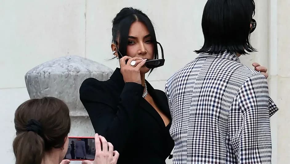 Kim Kardashian defiende a inmigrantes y crítica redadas en Los Ángeles