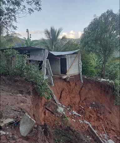 ImagenLluvias provocan derrumbes en Chiapas