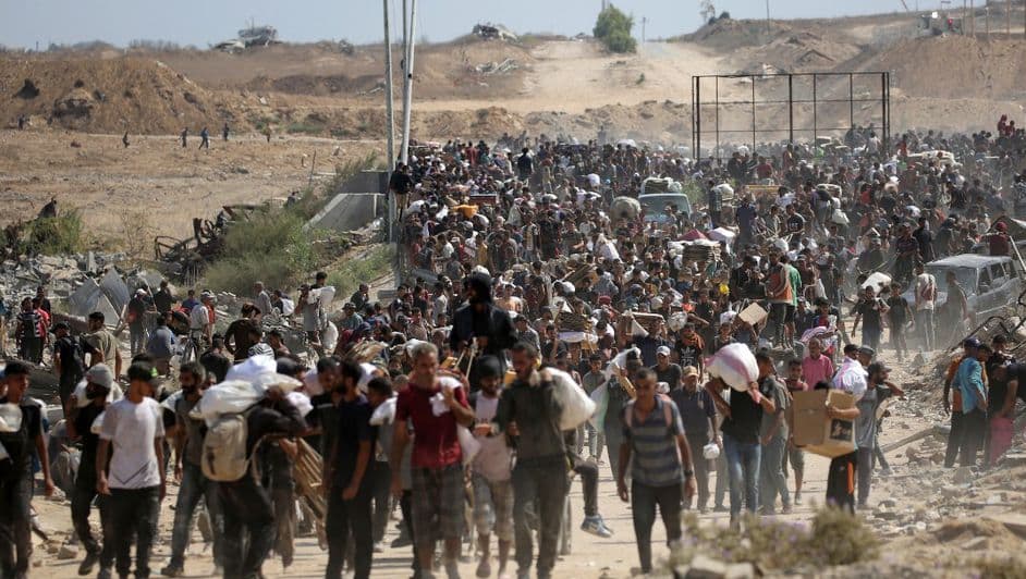 Intelectuales y políticos de Israel exigen frenar genocidio en Gaza