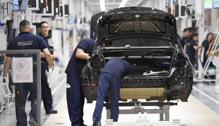 A revisión por falla 5 mil BMW en México 