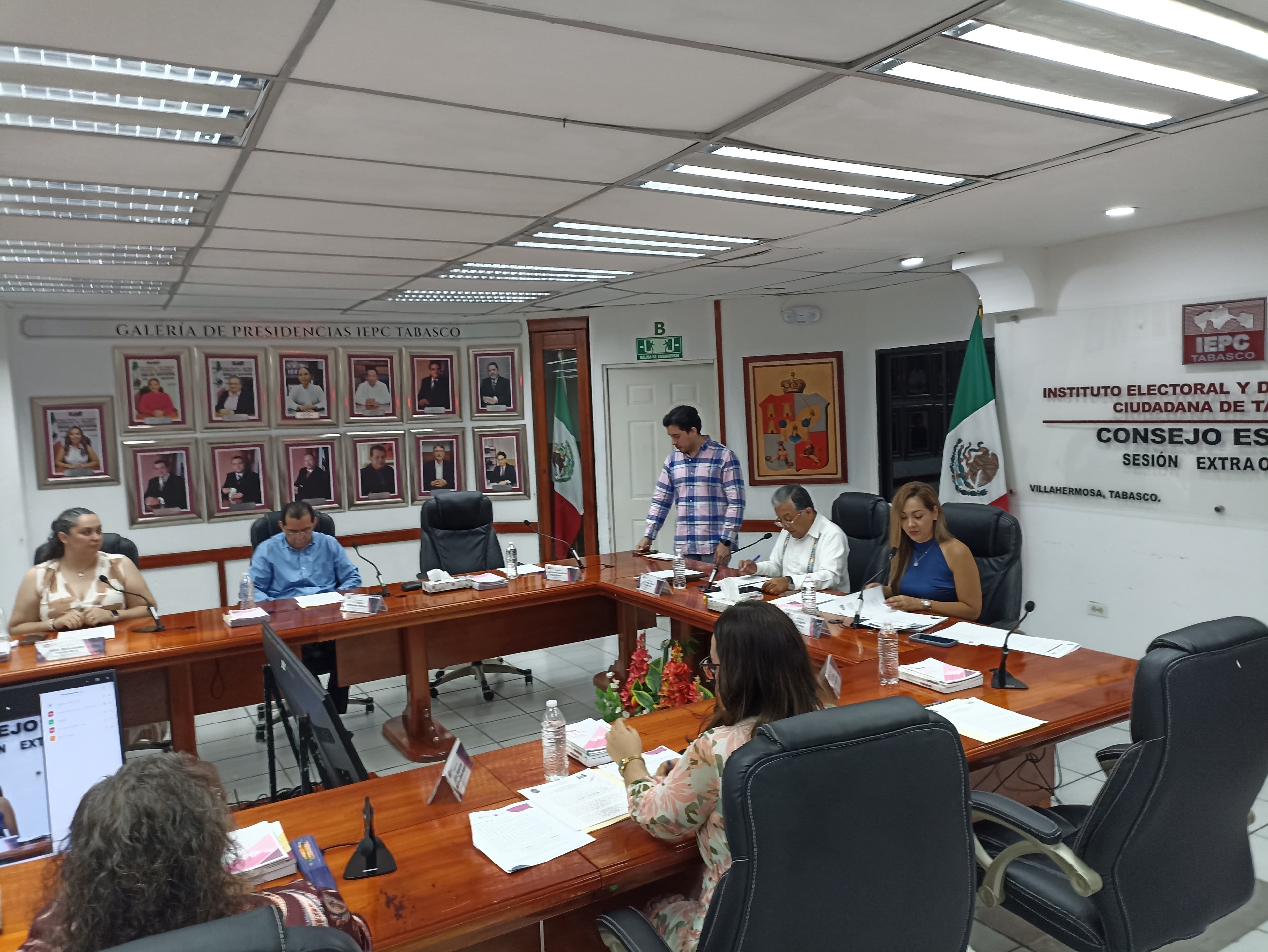 Recibe IEPCT 122 preguntas ciudadanas para debates judiciales 