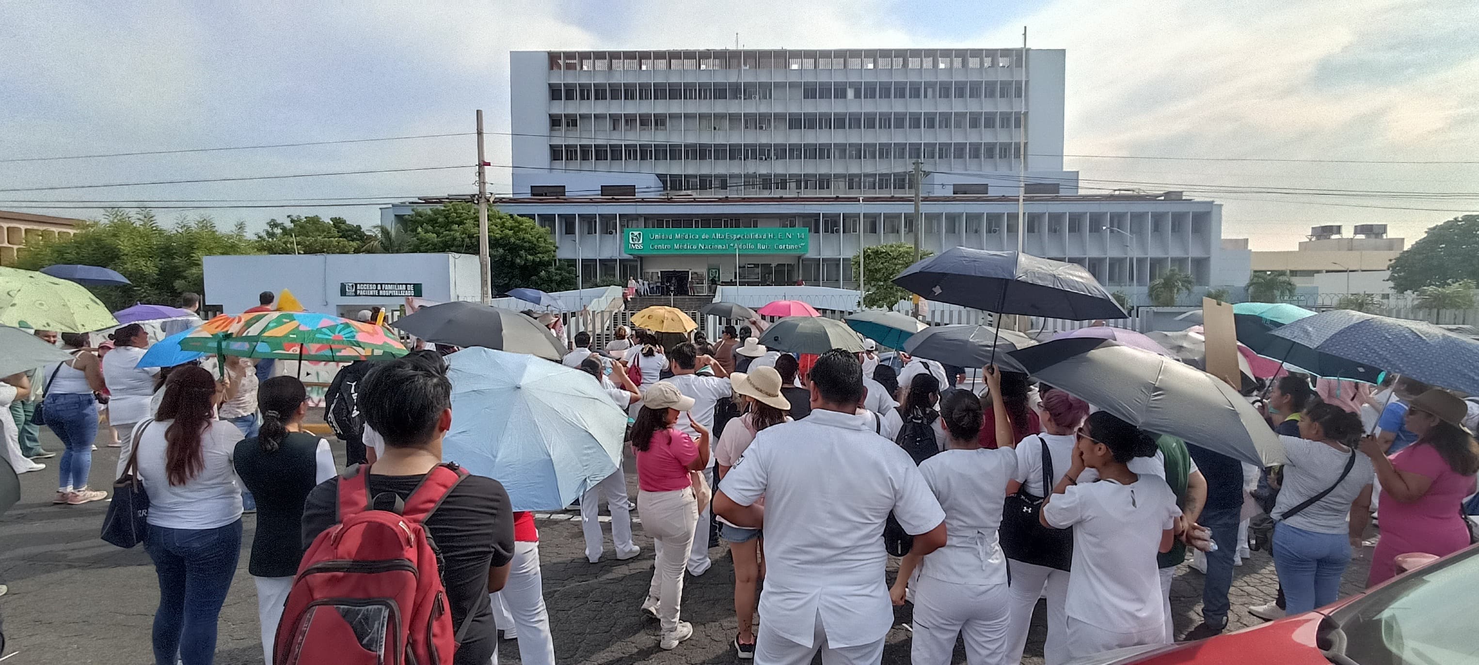 Vuelven en las calles trabajadores del IMSS Veracruz