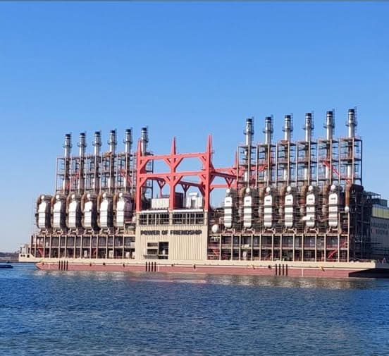 Llega a Campeche planta flotante de energía Powership