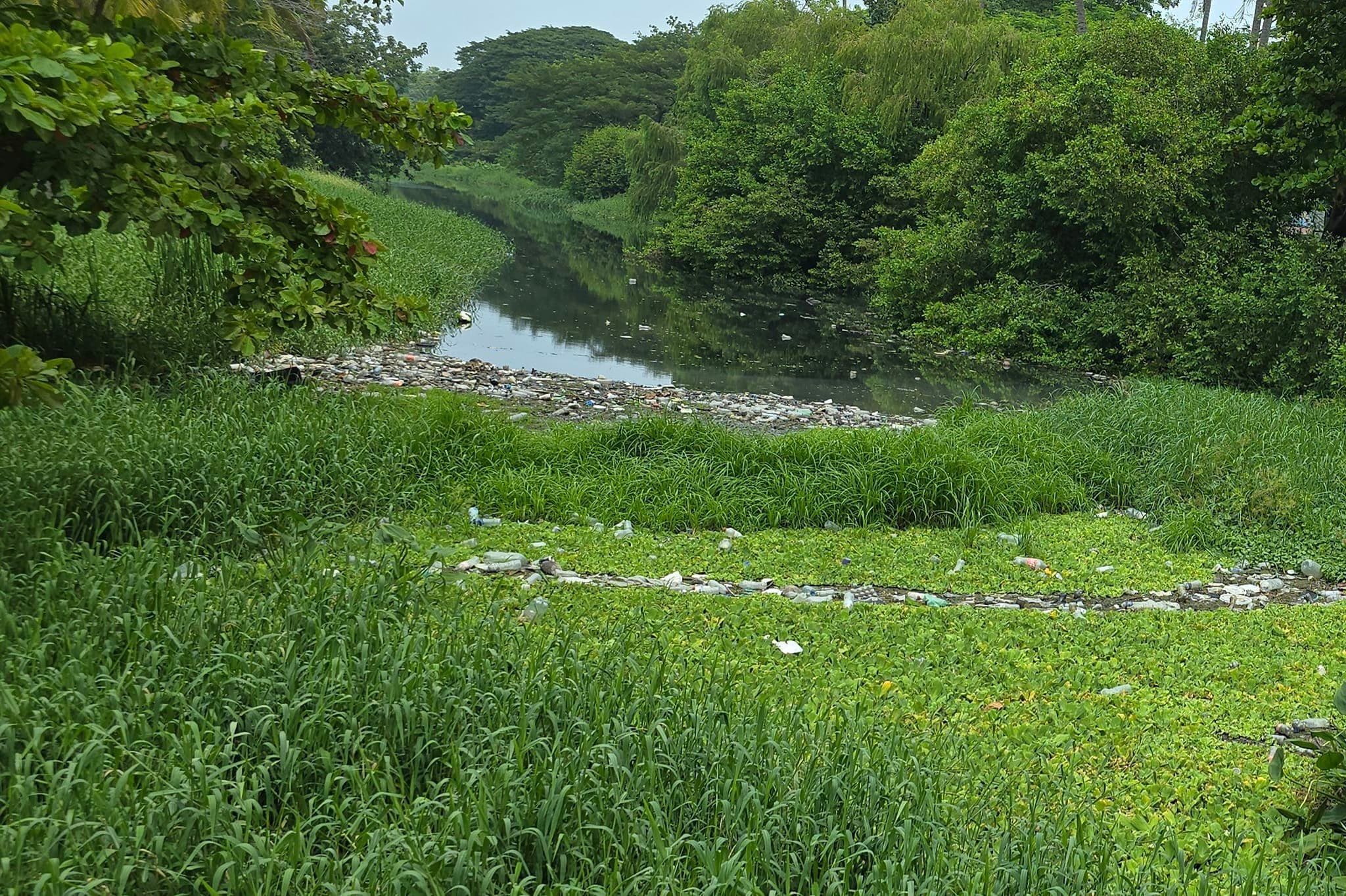 Rio Seco de Paraíso, fosa séptica abierta 