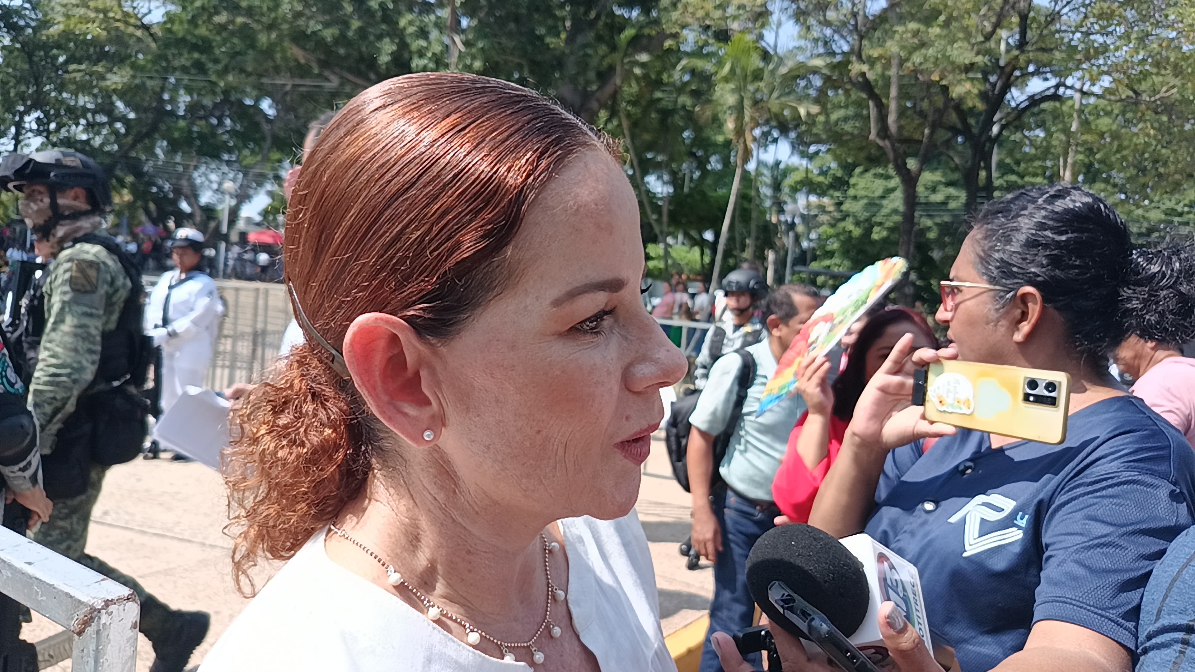 Va Aura Medina a equipo de Yolanda Osuna  