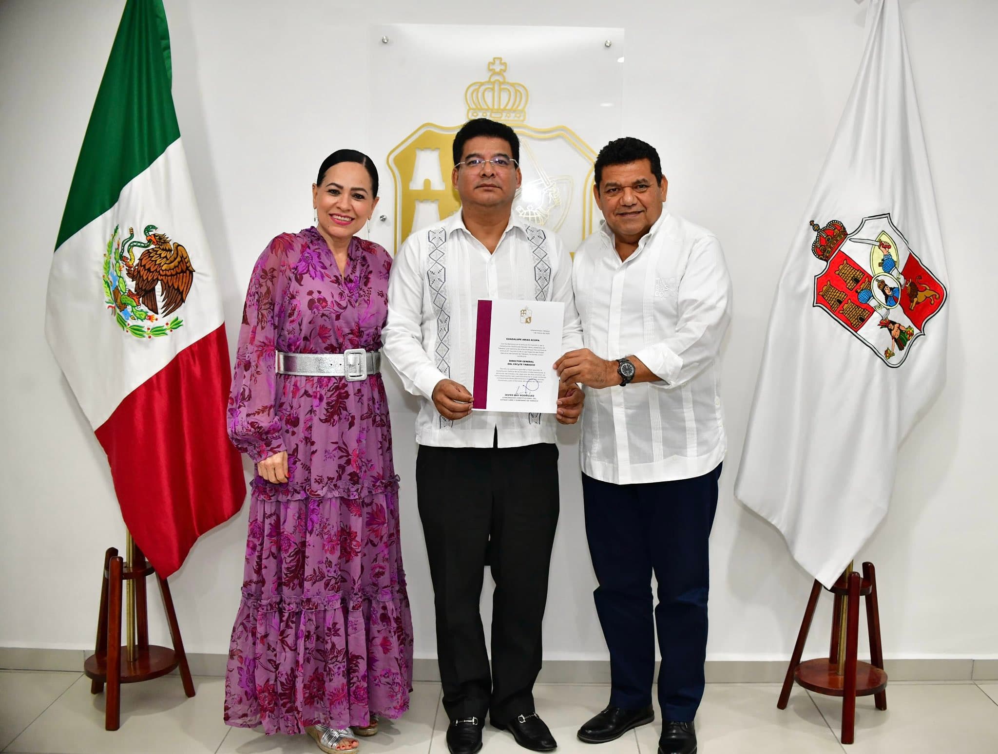 Cambian a director del Cecyte  