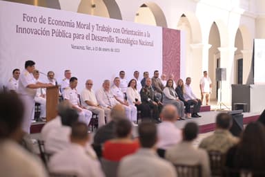 ImagenSe llevó a cabo el Foro de Economía Moral y Trabajo en Veracruz