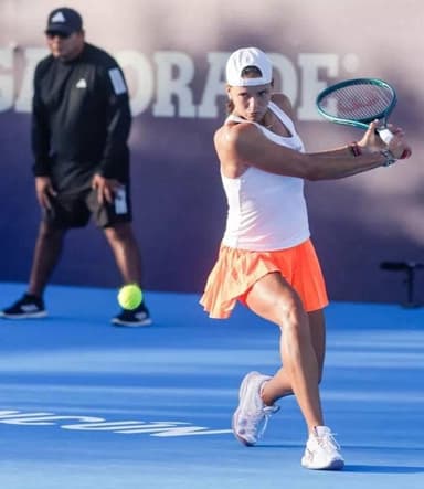ImagenEmiliana Arango jugará este viernes del Cancun Tennis Open