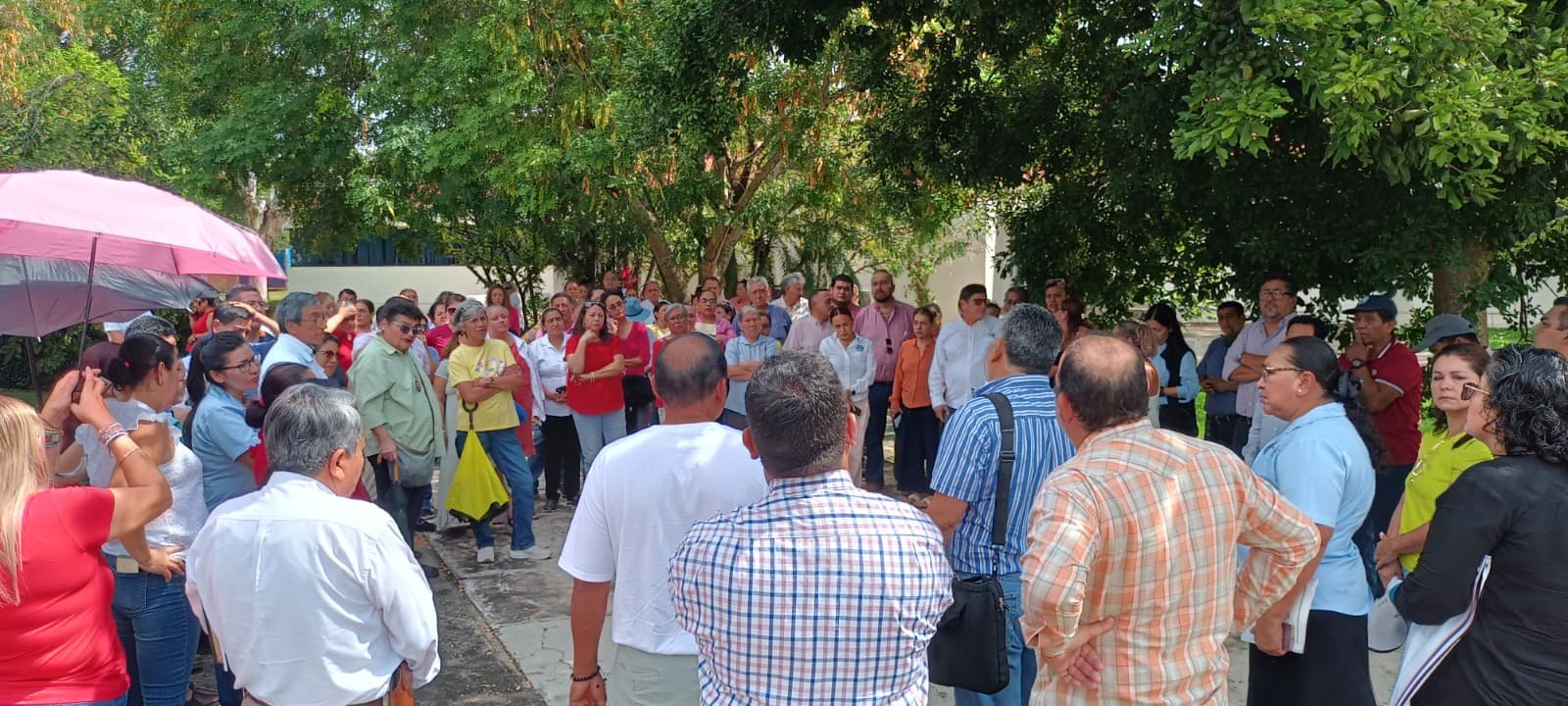 Atropella UTTAB prestaciones de docentes y administrativos 