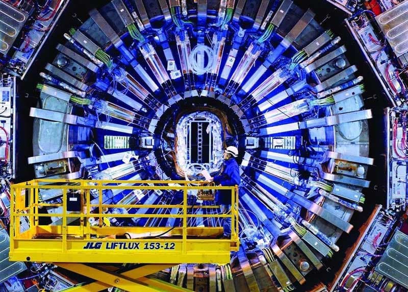 Científicos mexicanos cerca de abandonar el 'Gran Colisionador de Hadrones'