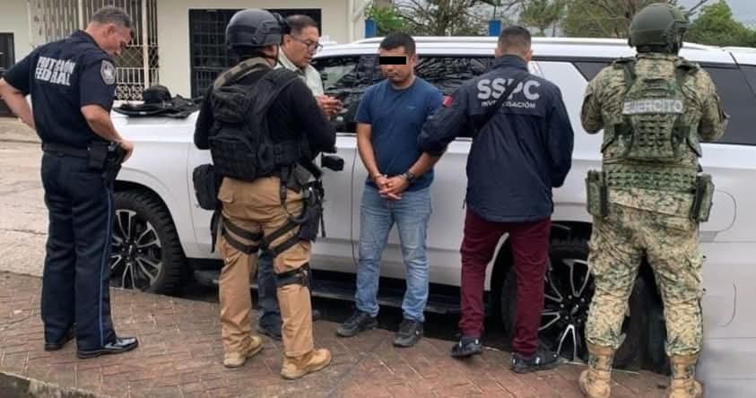 Fuerzas federales detienen a ex elemento de la Fiscalía Tabasco
