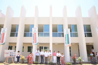 ImagenTienen estudiantes indígenas nueva biblioteca en Universidad Intercultural 