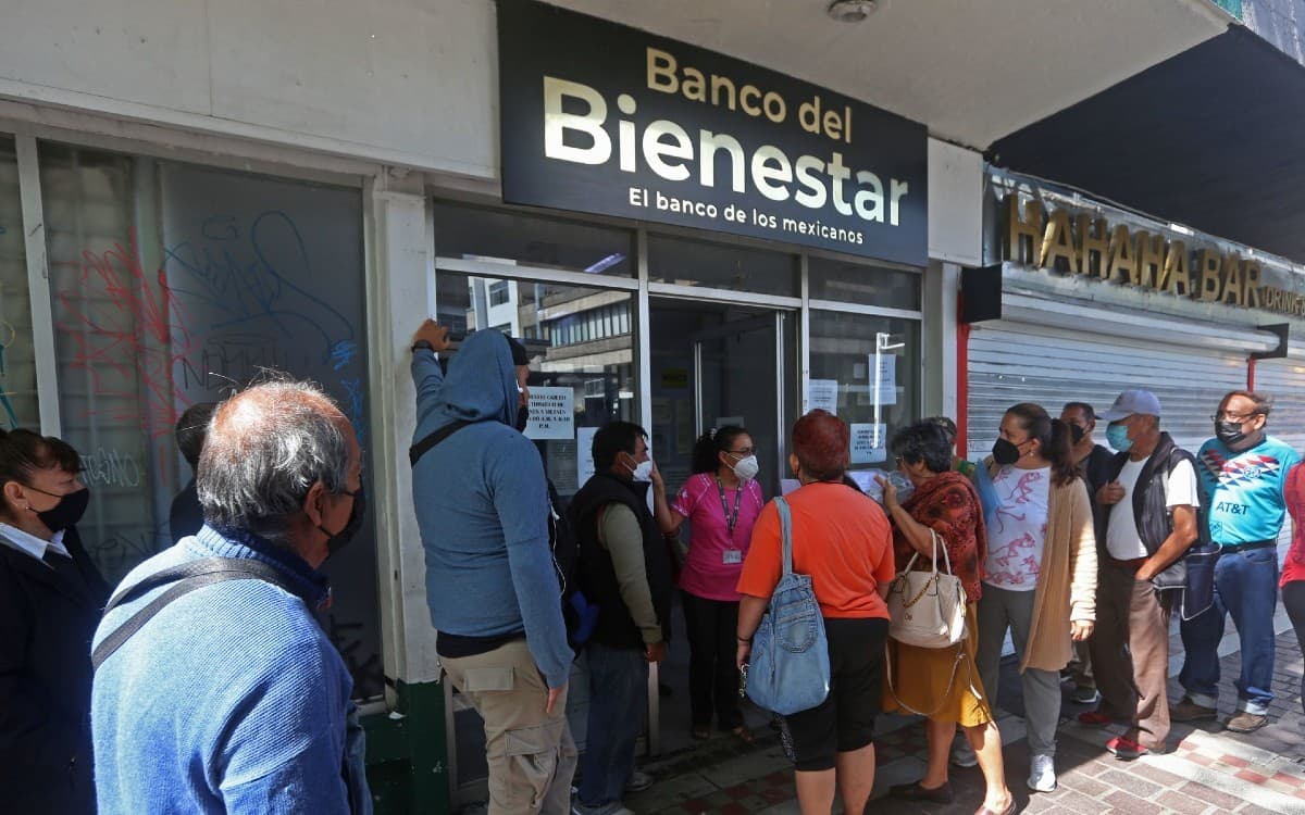 Inhabilitan a funcionarios del Banco del Bienestar "hacían transas"