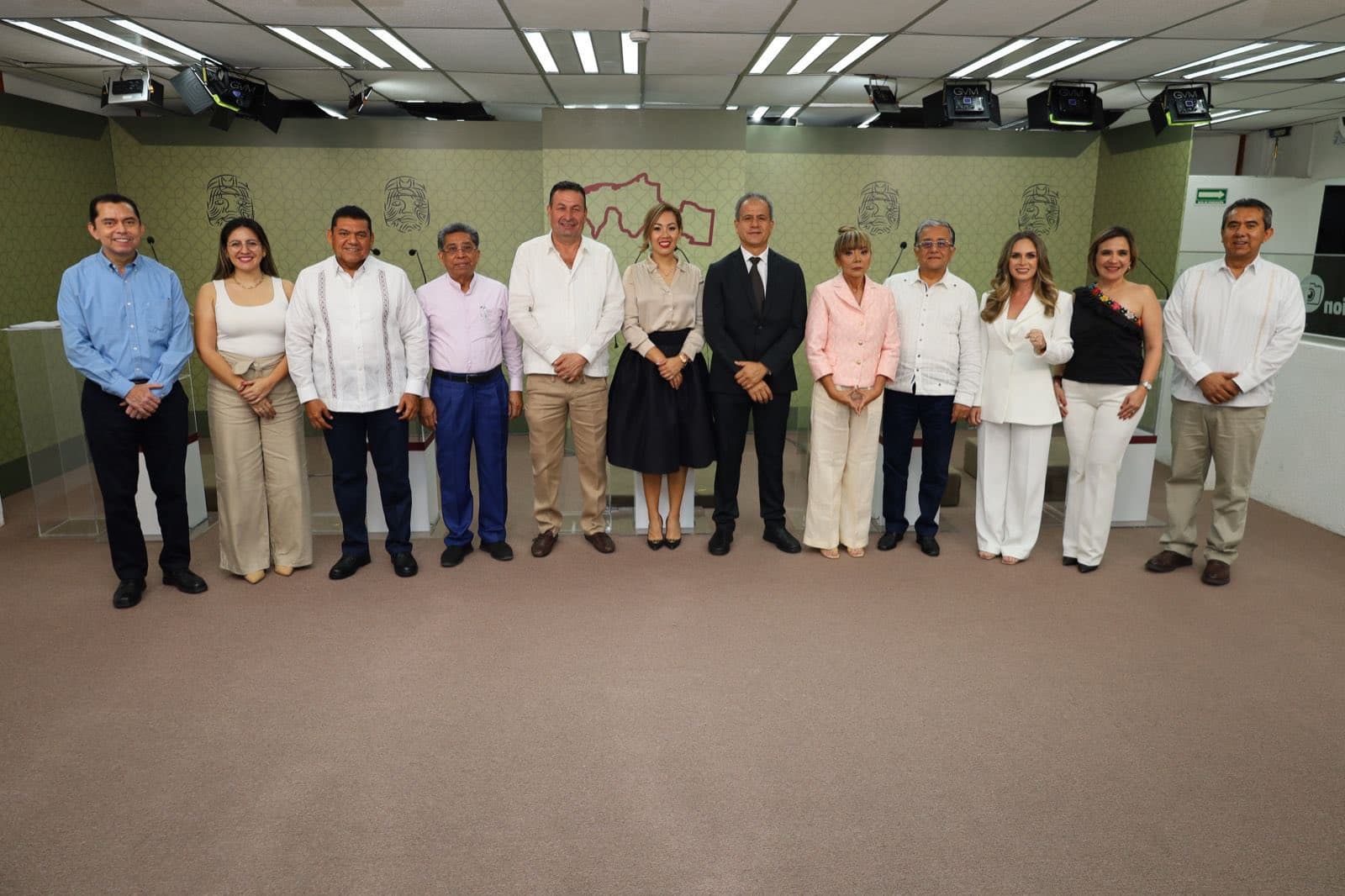 Candidatos se enfilan a la recta final