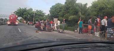 Imagen¡Se impacta contra poste de CFE y muere! 