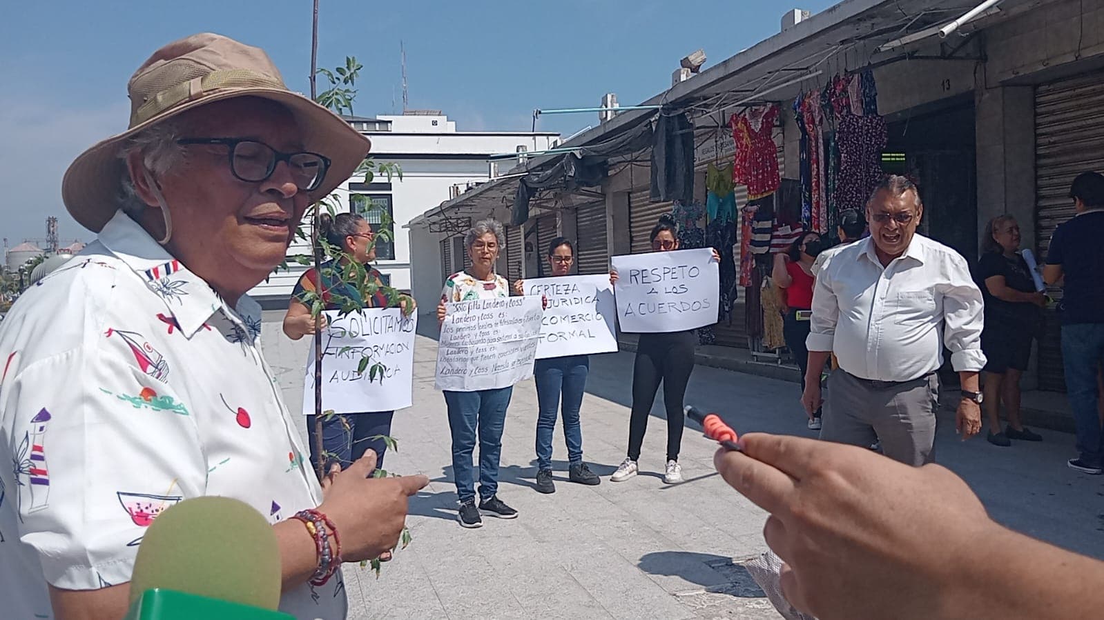 Artesanos veracruzanos acusan a funcionarios del puerto de incumplimiento