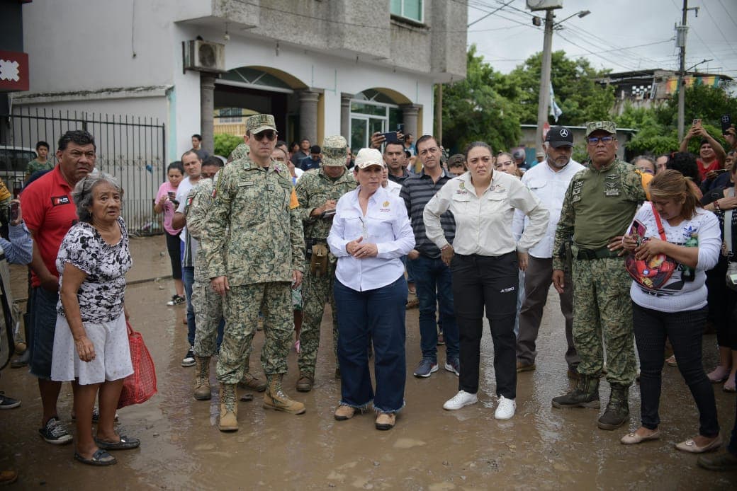 Promete Nahle reconstruir Poza Rica y Álamo, presume que sabe construir ¿Dos Bocas?