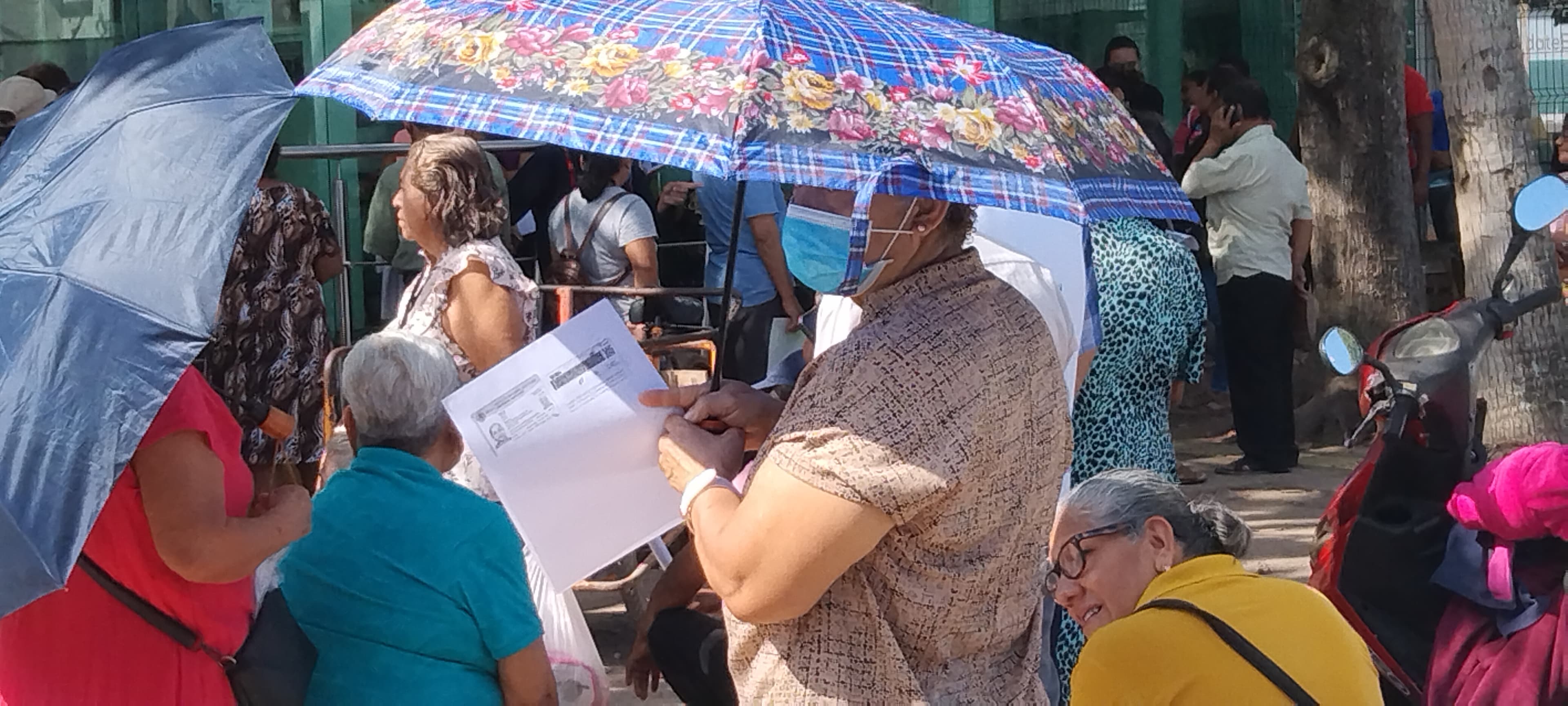 Trabas para retirar en Banco de Bienestar