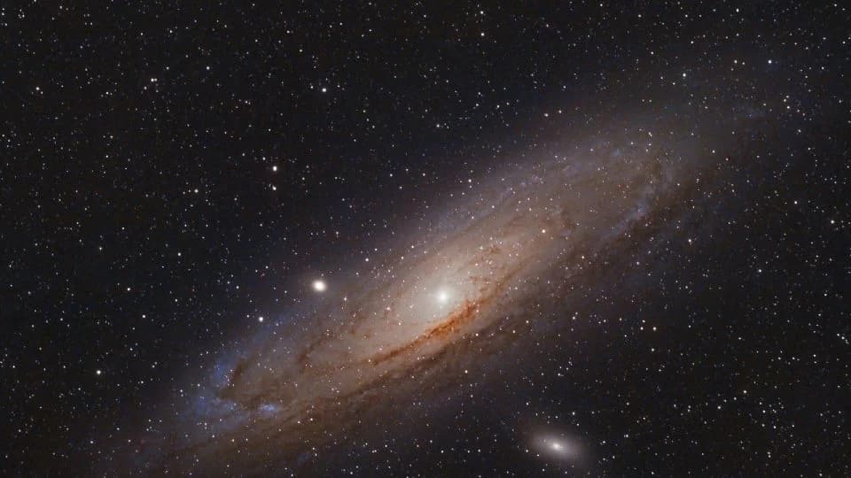 Descubren galaxia enana en Andrómeda